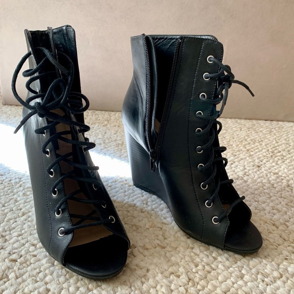 Black Leather Lace Up Wedge Heels With Zipper - Size 8 - Picture 2 of 6